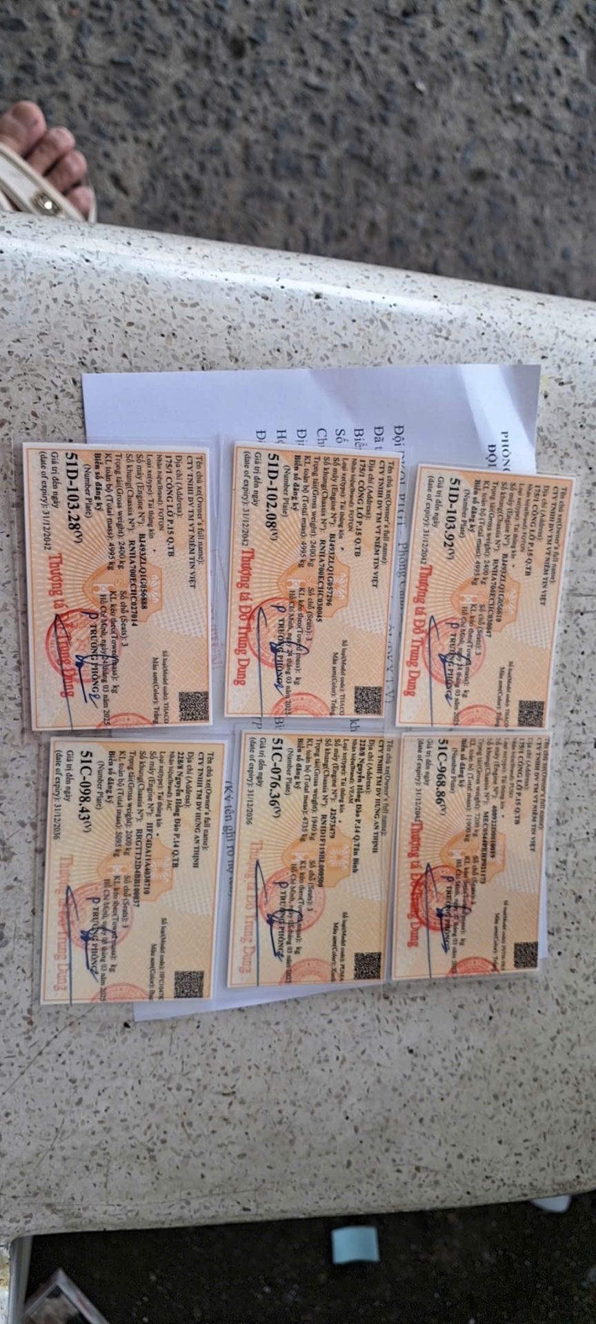 Đổi cà vẹt xe V